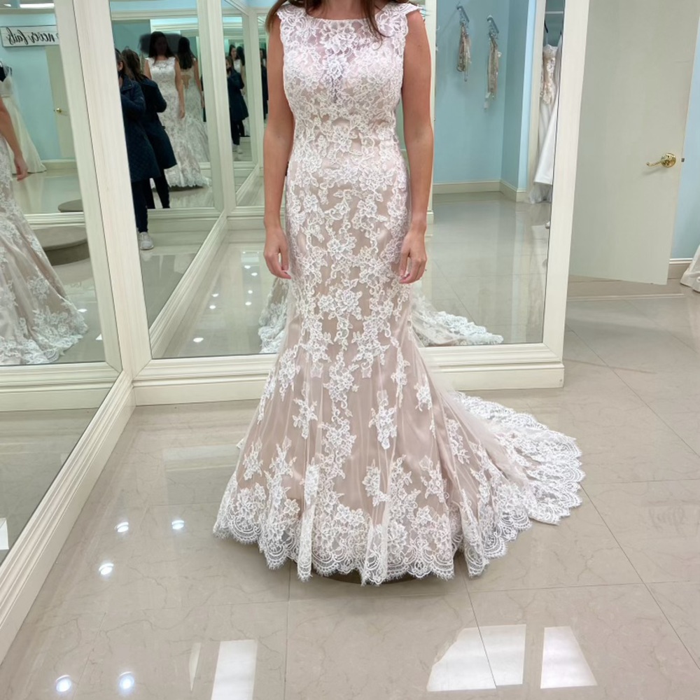 Wedding dress